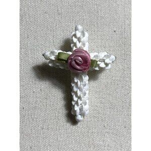 Vintage Religious Jesus Cross Christianity White Beaded Rose Brooch Sz 2”